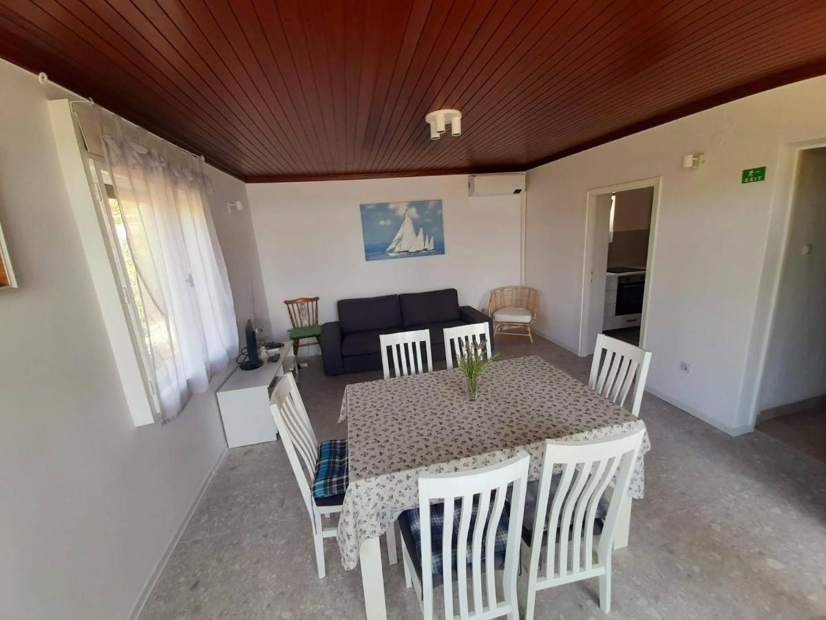Apartment Riko - Accomodation "With" The Adriatic Sea Kampor Ngoại thất bức ảnh